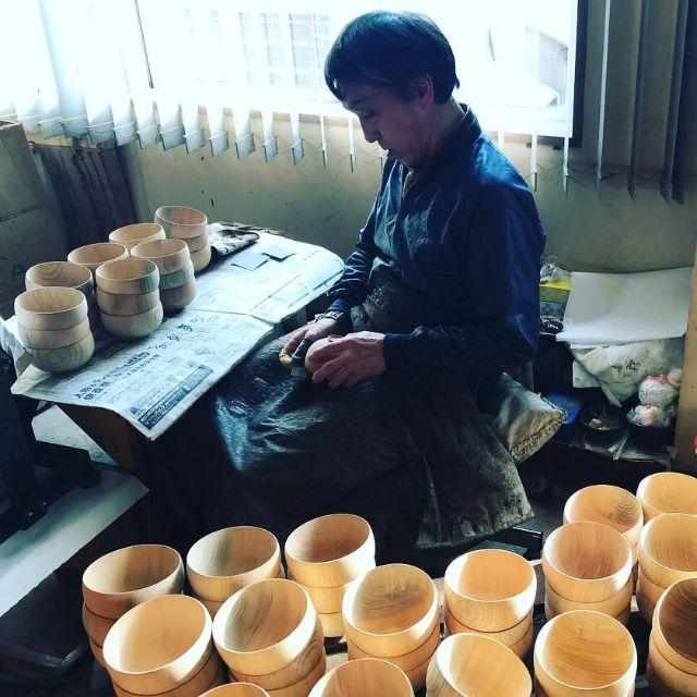 【モバイルタンブラー】thermo mug × 土直漆器 うるし鳥獣戯画 (ブラック) | 越前漆器 | 匠市 - Image 4